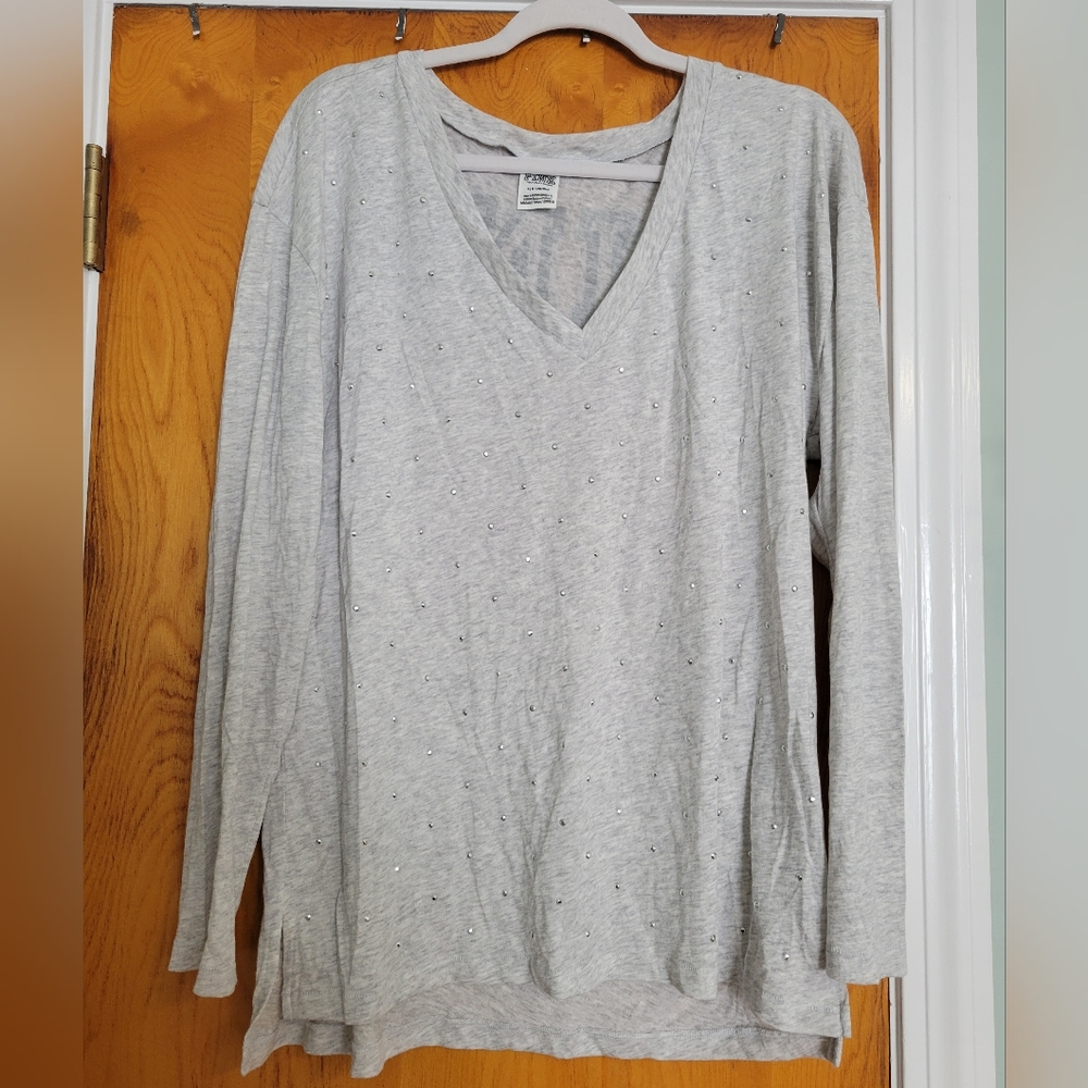Long sleeve VS pink top